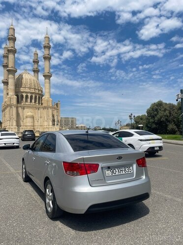 Kia Cerato-8