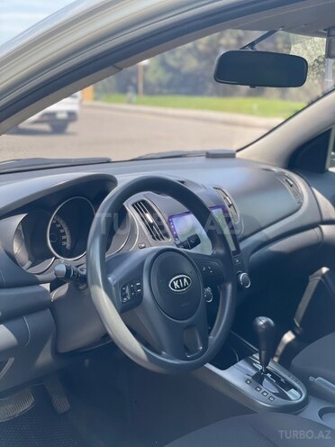 Kia Cerato-9
