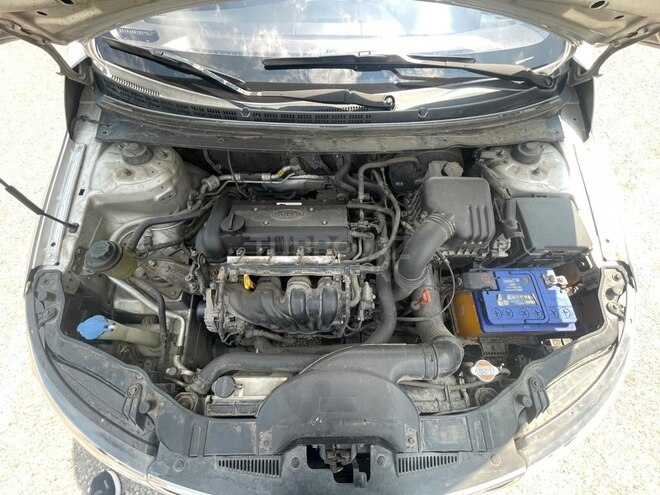 Kia Cerato-11