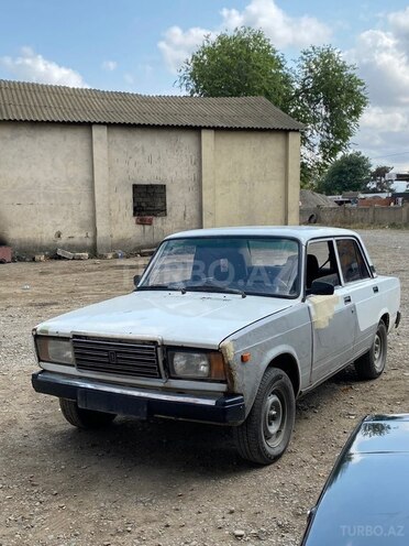 LADA (VAZ) 2107-1