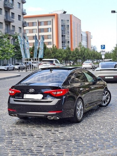 Hyundai Sonata-5