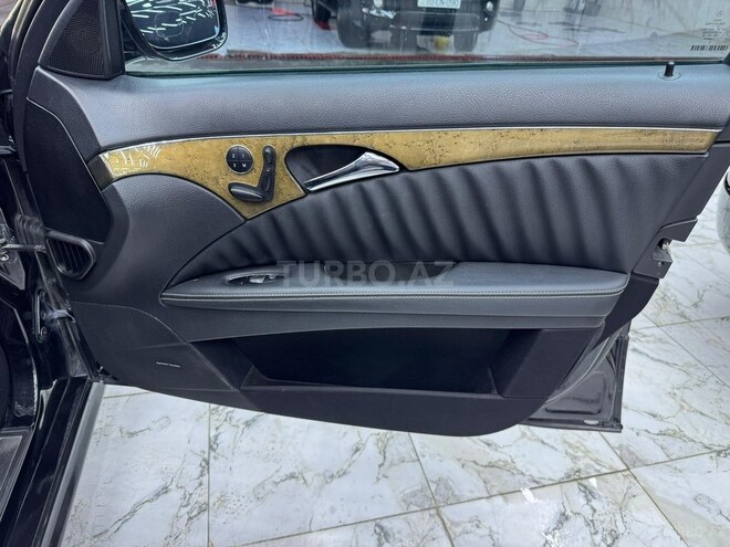 Mercedes E 350-7