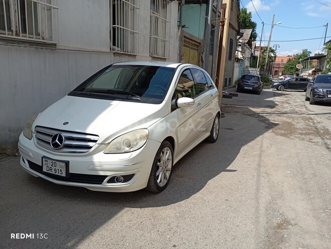 Mercedes B 170-3