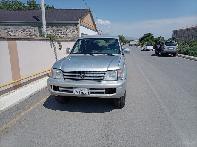 Toyota Land Cruiser Prado-1