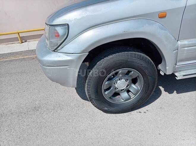 Toyota Land Cruiser Prado-3