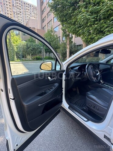 Hyundai Santa Fe-10