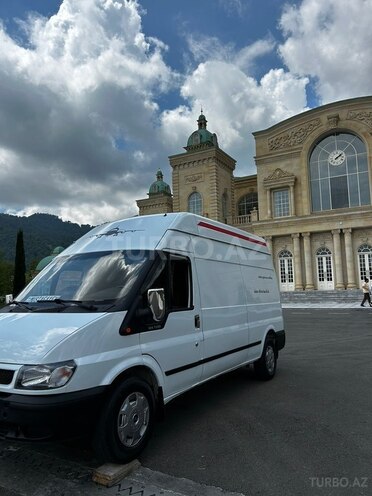 Ford Transit-3