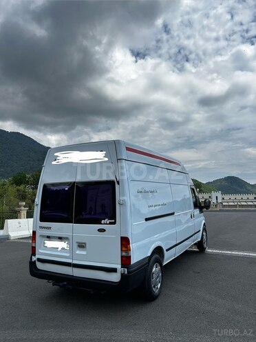 Ford Transit-6