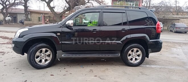 Toyota Land Cruiser Prado-8