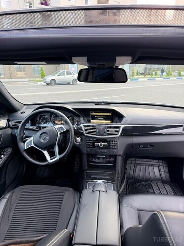 Mercedes E 250-9