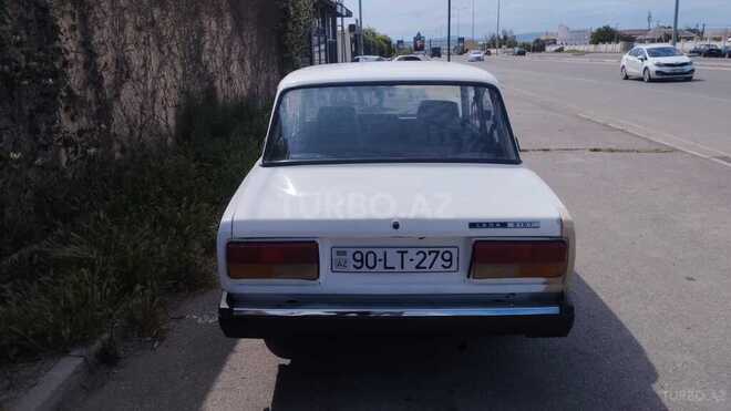 LADA (VAZ) 2107-2