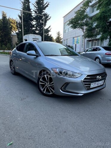 Hyundai Elantra-7