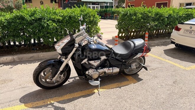 Suzuki Intruder M1800R-2