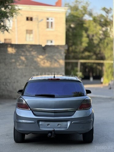 Opel Astra-11