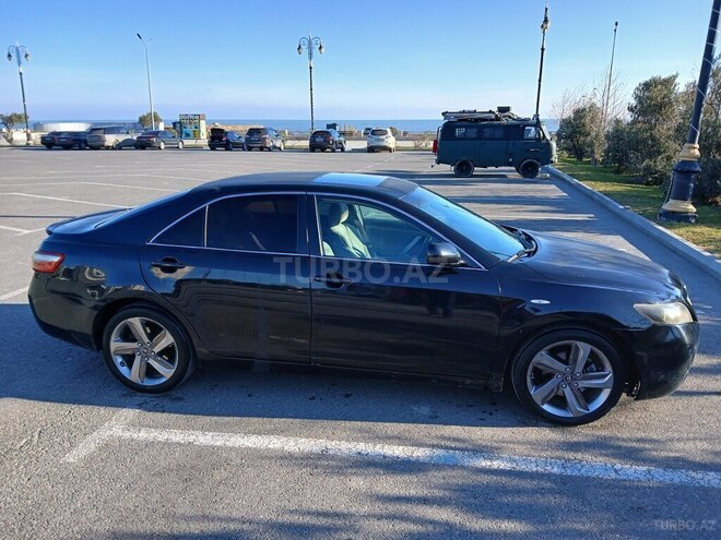 Toyota Camry-5