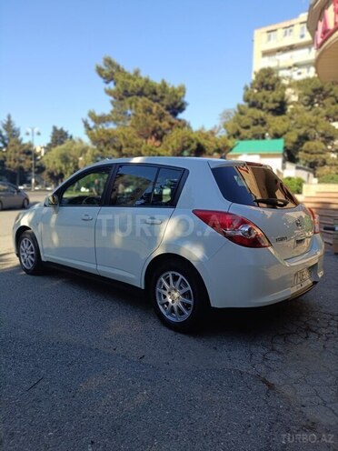 Nissan Tiida-6