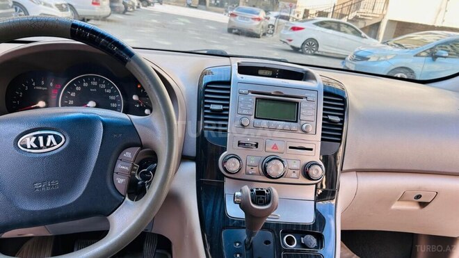Kia Carnival-6