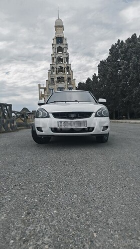 LADA (VAZ) Priora-1