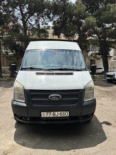 Ford Transit-1