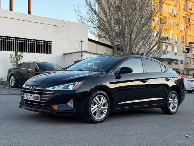 Hyundai Elantra-3