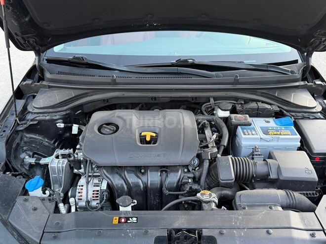Hyundai Elantra-19