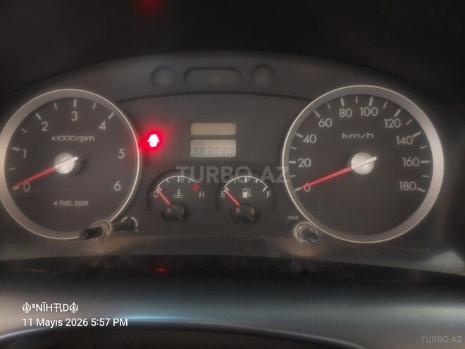 Hyundai H 100-8