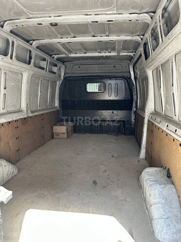 Ford Transit-3