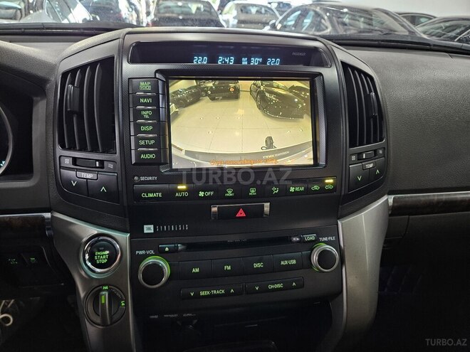Toyota Land Cruiser-12