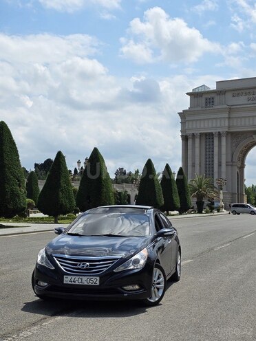 Hyundai Sonata-3