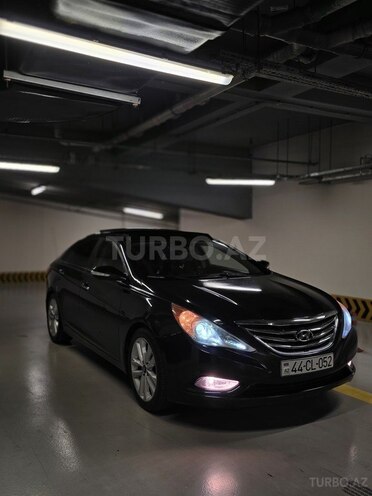Hyundai Sonata-16