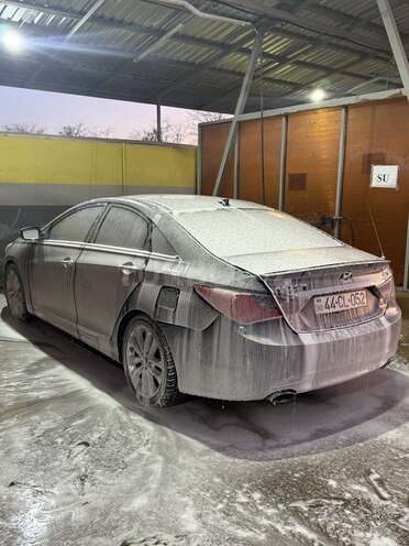 Hyundai Sonata-20