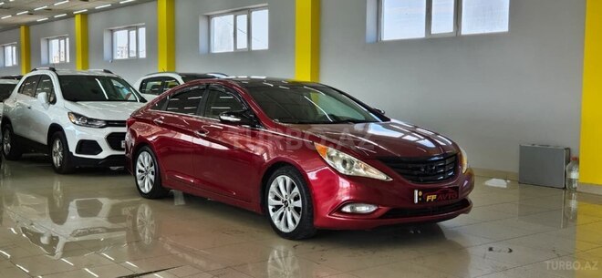 Hyundai Sonata-2