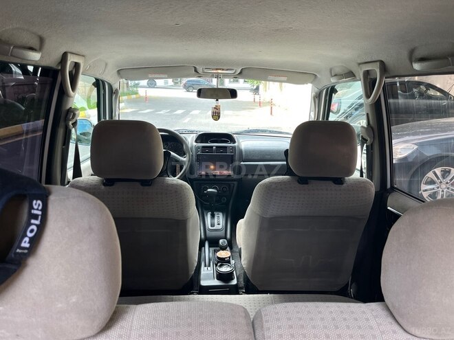 Mitsubishi Pajero io-14