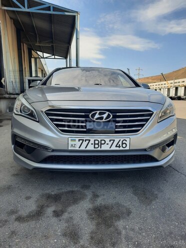 Hyundai Sonata-1