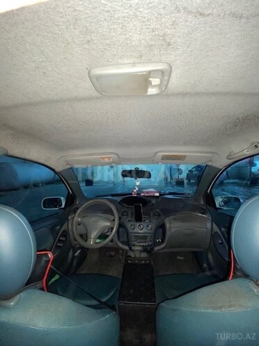 Toyota Vitz-7
