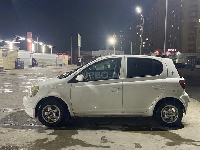 Toyota Vitz-3