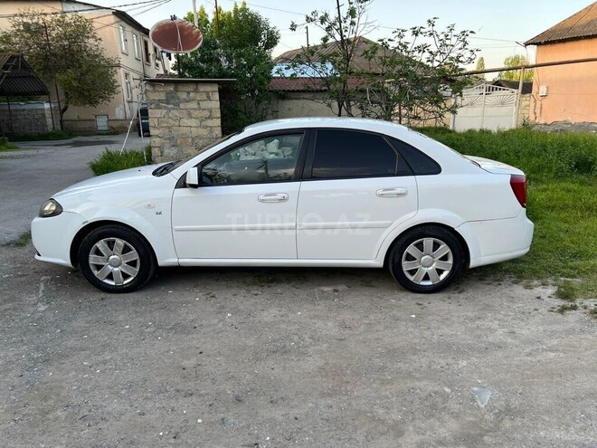 Daewoo Gentra-2