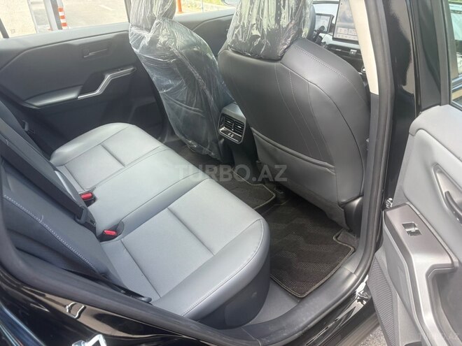 Toyota RAV4-16
