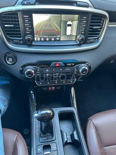 Kia Sorento-9