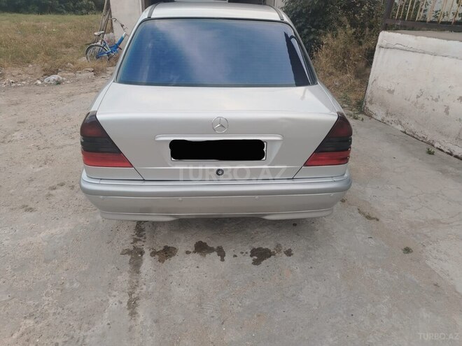 Mercedes C 200-8