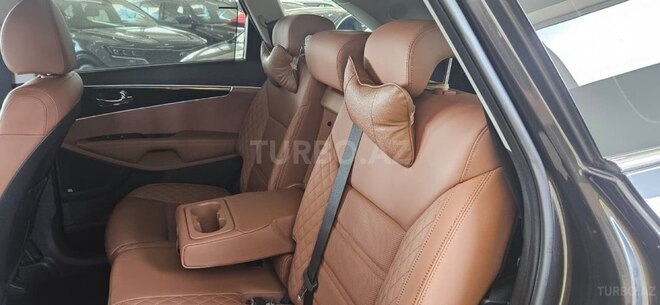 Kia Sorento-2