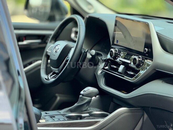 Toyota Highlander-8