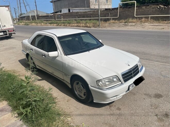 Mercedes C 220-2