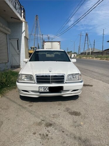 Mercedes C 220-1