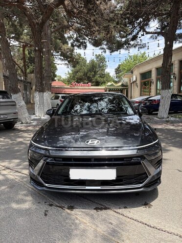 Hyundai Sonata-1