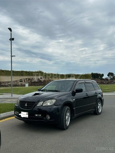 Mitsubishi Airtrek-1