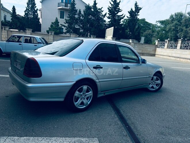 Mercedes C 200-3