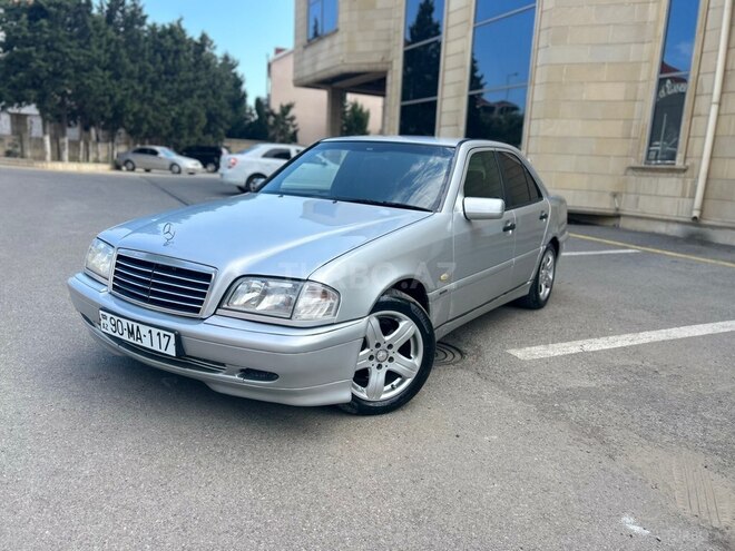 Mercedes C 200-8