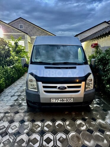 Ford Transit-1