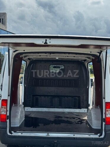 Ford Transit-7